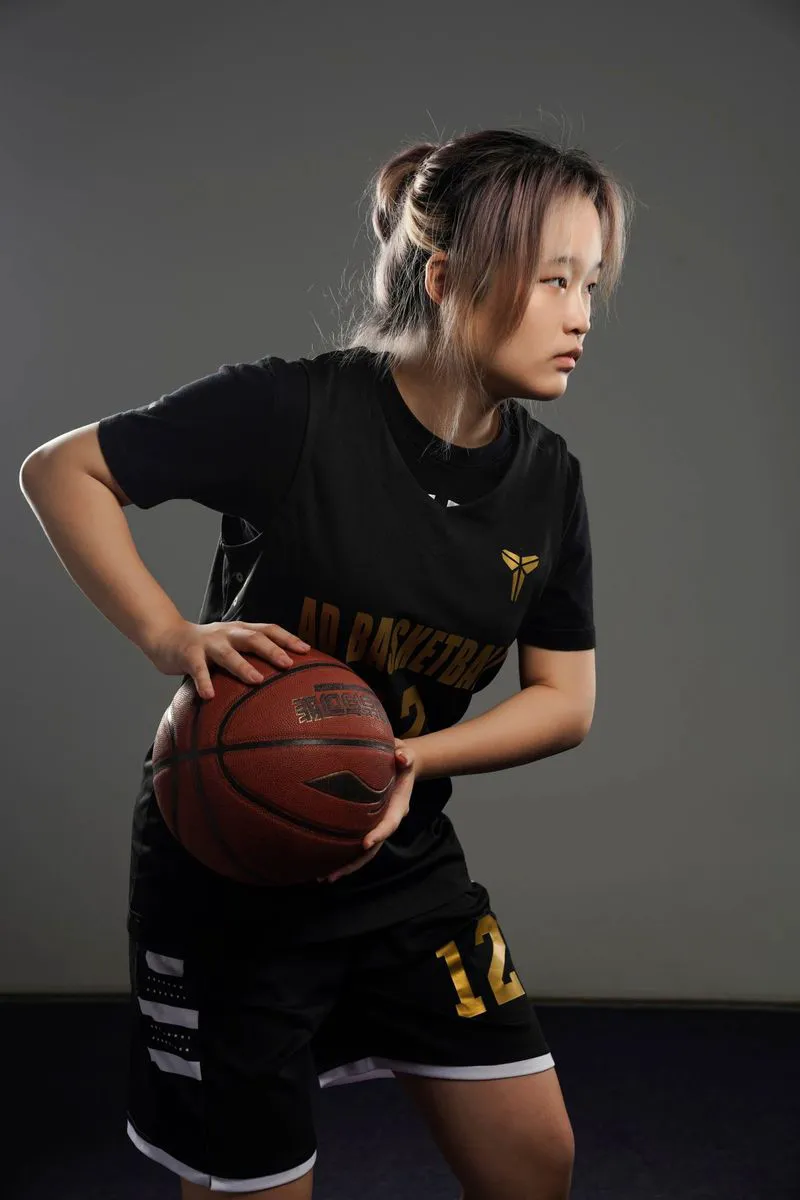 篮球教练如何帮助球员理解规则的重要性?_1